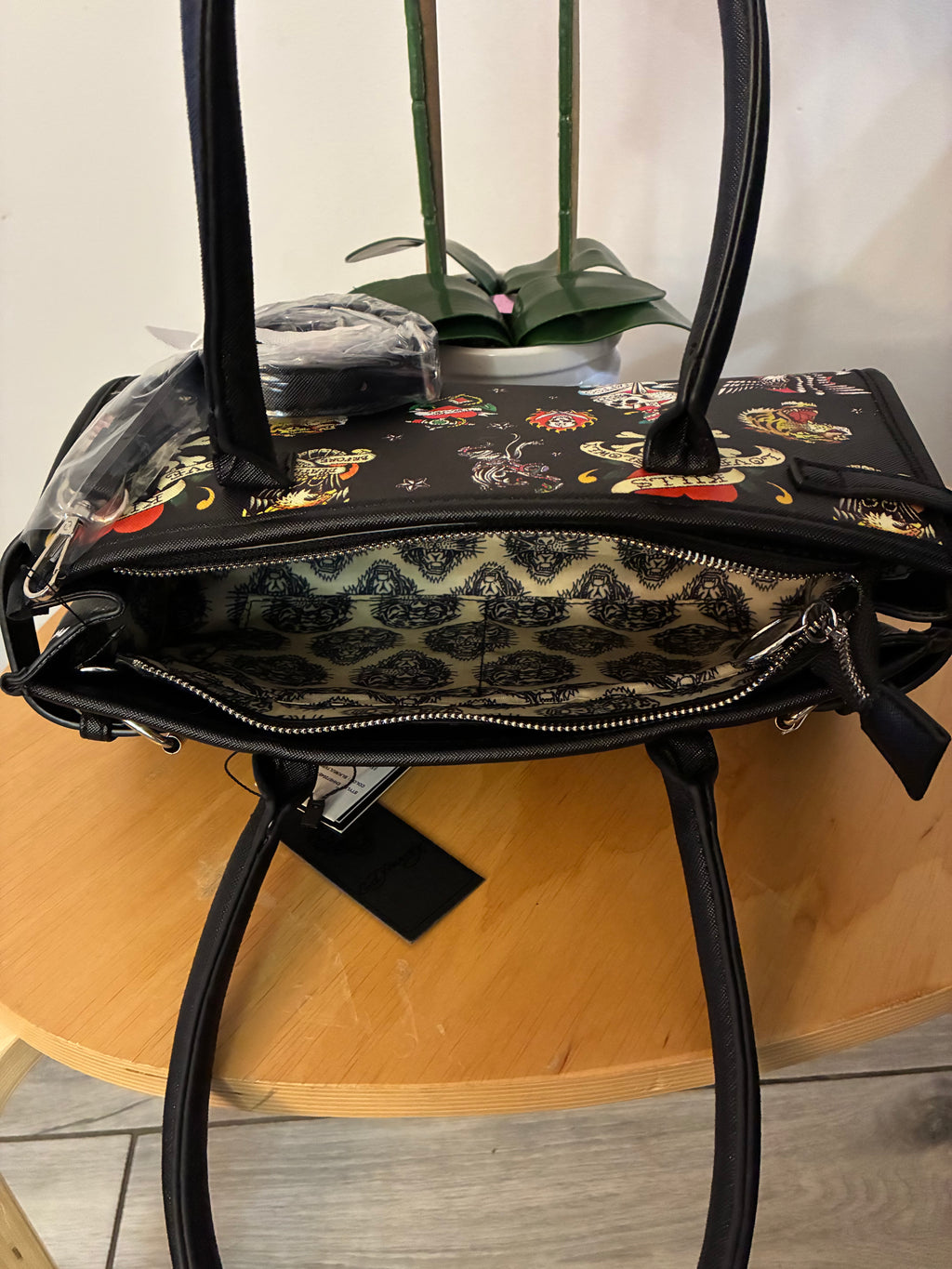 Cartera Ed Hardy Mujer | Bolso Fashion Print Negro con Correa Ajustable