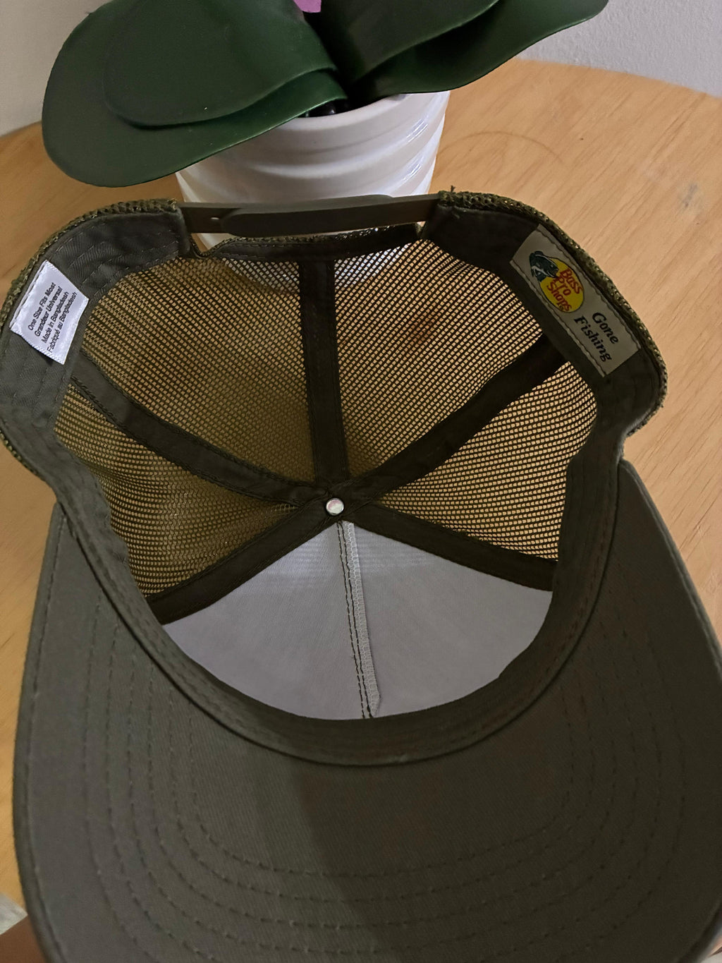 Bass Pro Shops Green Trucker Hat Snapback Fishing Cap Adjustable Logo